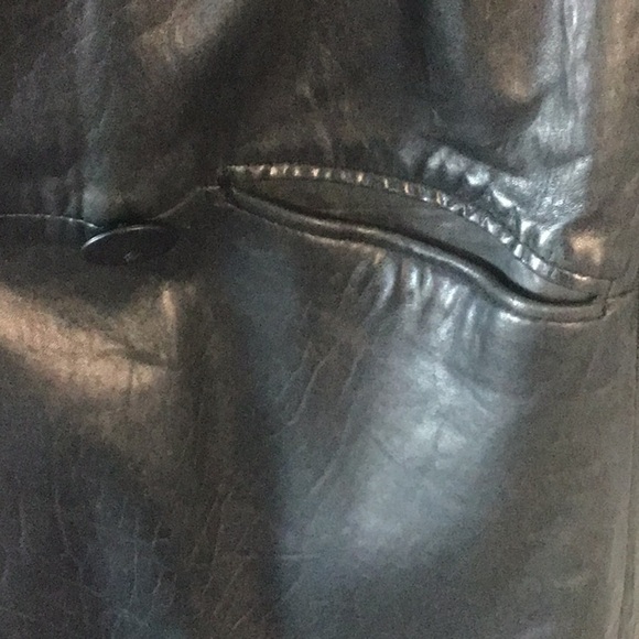 Cassidy Vintage 1980’s Leather Tapered Trench Coat - Picture 5 of 10